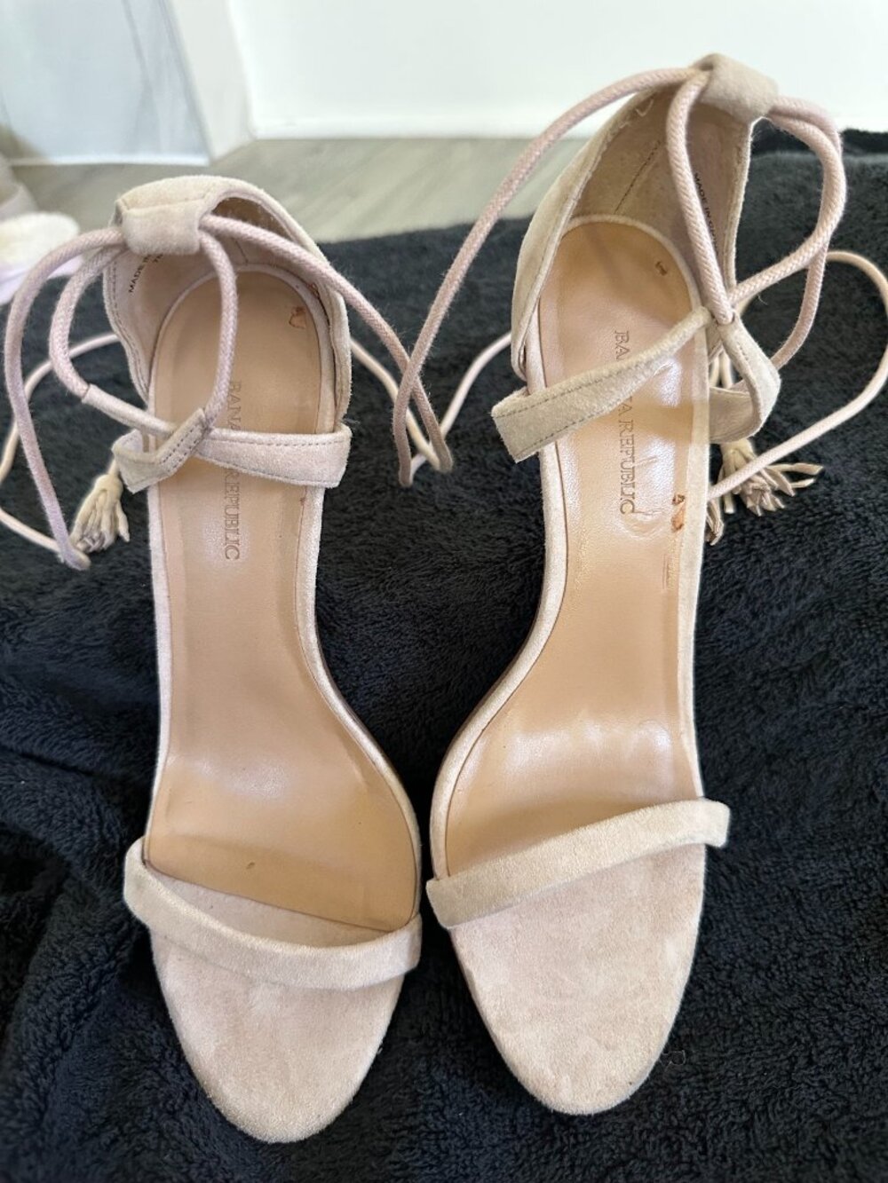 Banana Republic Blush Nude Suede Lace-up Heeled Sandals Size 7